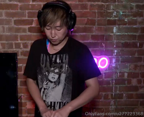 U277223368 高品質モデル 写真