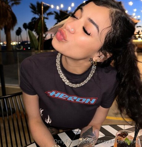 Thesavannahsixxx ポルノスター ヌード 写真