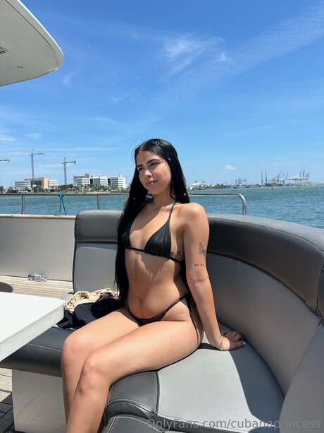 Cubanaprincess アートスター 写真