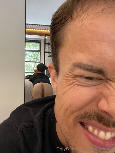 Aaronmidget ポルノモデル 写真