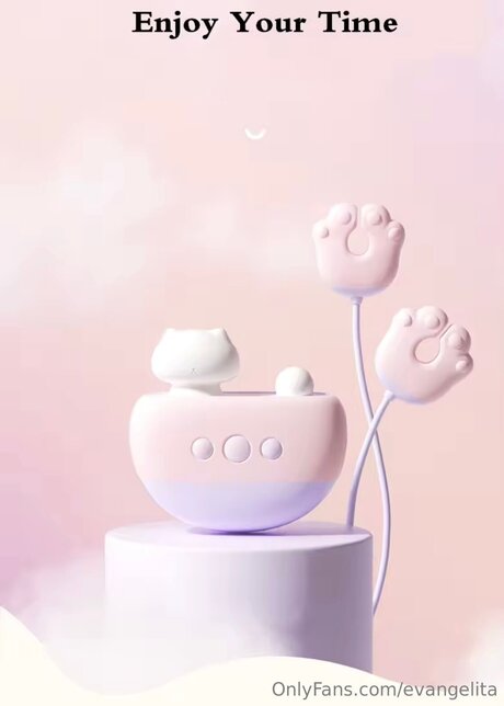 Evangelita ポルノスター セクシー 画像