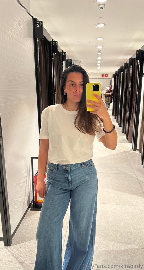 Kirabirdy エロティックなポルノスター 画像