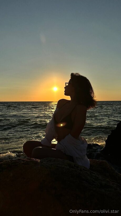 Olivi Star ポルノスター ヌード ギャラリー