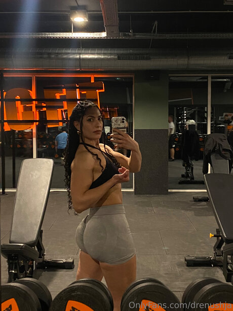 ぽっちゃりブロンドOnlyFans 素敵 ギャラリー