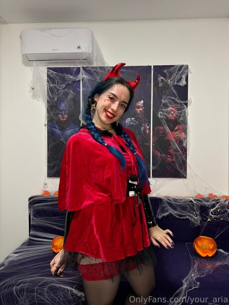 大きな黒い猫OnlyFans セクシー 写真