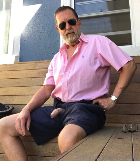 コメディアンのOnlyFans ポルノグラフィック アーカイブ