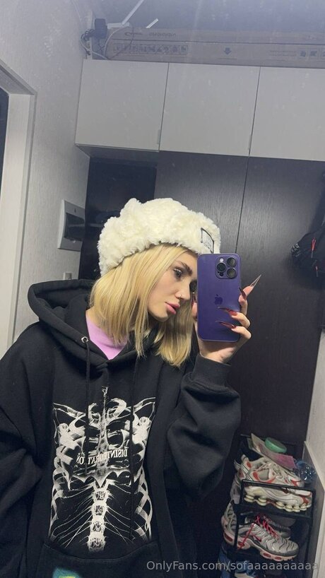 Sofaaaaaaaaaa ポルノスター エロティック 写真