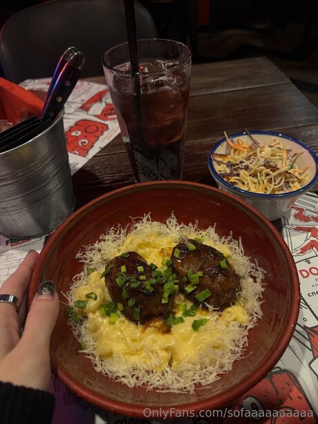 Sofaaaaaaaaaa ポルノスター ホット 写真