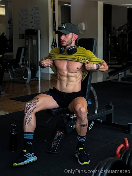 Joshuamateo 完璧なモデル 画像