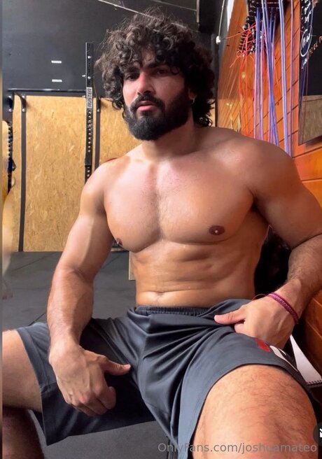 リップスオンリーファンズ ホットヌード 画像