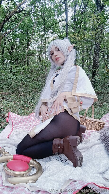 Freearakamelia 可愛い女優 写真