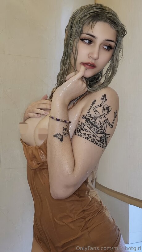 Marihotgirl ホットなモデル 画像