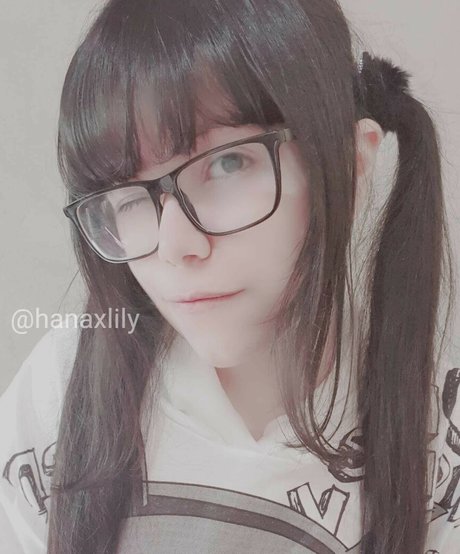 Hanaxlily xxx女優 写真