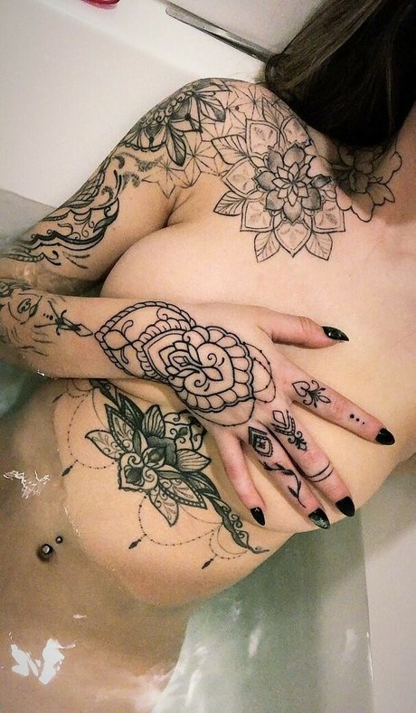 Selena Sstanguay ポルノモデル 写真