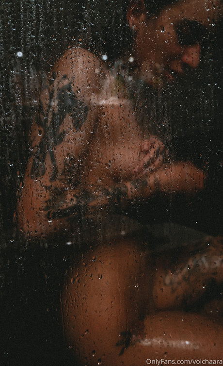 _volchara アダルトモデル 写真