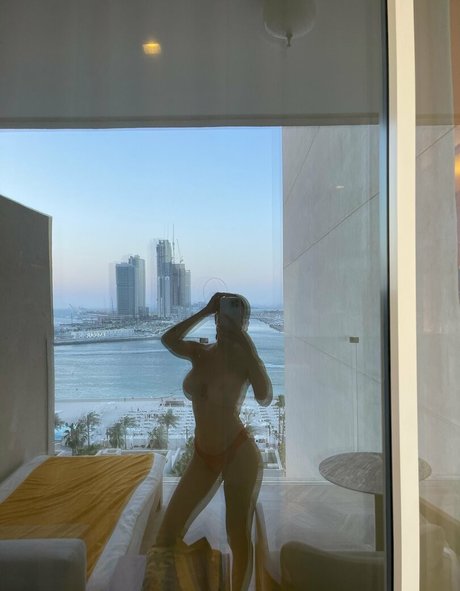 自然なお尻OnlyFans 素敵 写真