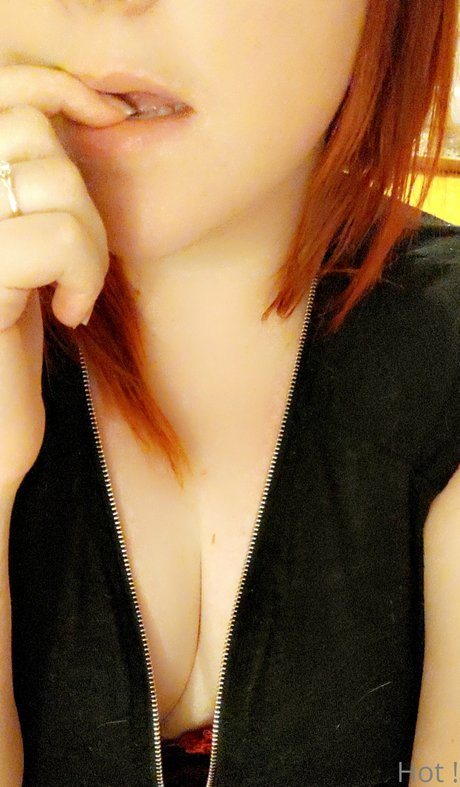 Lilly Tremblay かわいいポルノスター アーカイブ