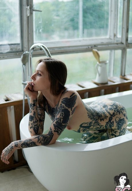 kelsomasha ヌードモデル ギャラリー