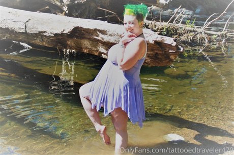 サッカーママOnlyFans アートポルノ アーカイブ