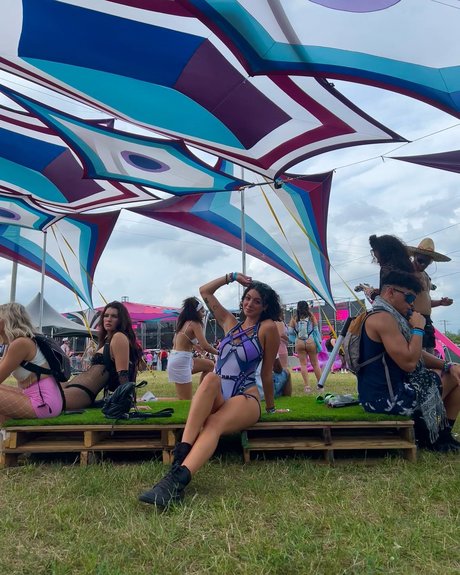 Starrysigh ヌードのポルノスター 写真