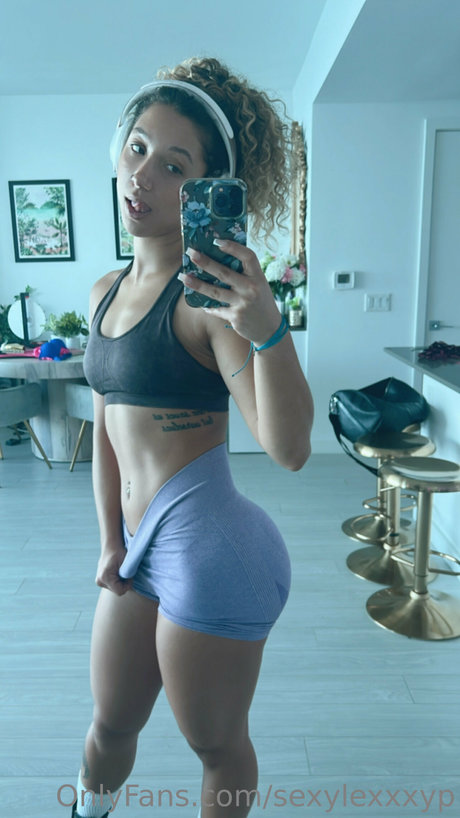 _Sexylexxxy 美しいモデル 写真