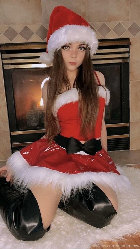 ニューハーフ 熟女 OnlyFans 無料セクシー 写真