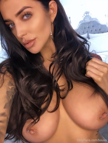 _Bouvs 無料モデル ギャラリー