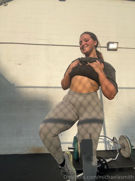 ビンボオンリーファンズ 美しい裸 画像