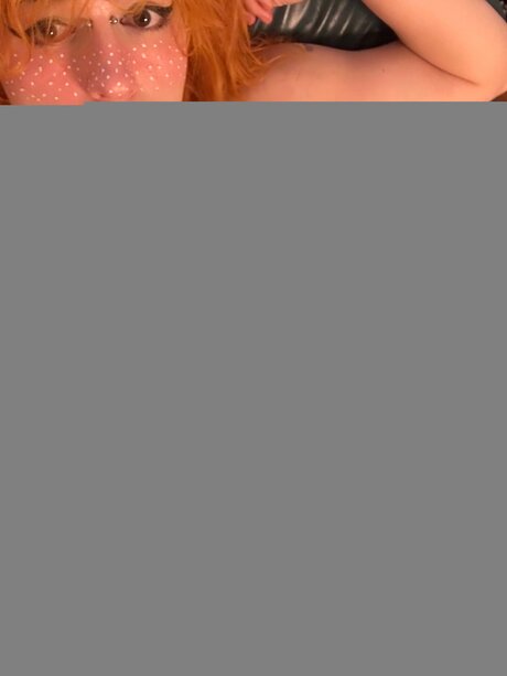 ブルネットの看護師OnlyFans 無料ヌード 写真