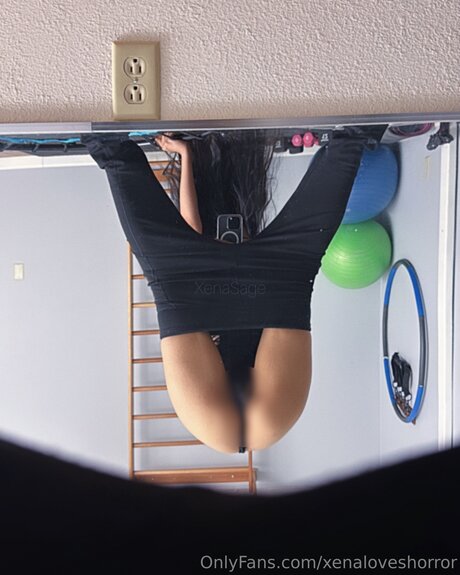 Xenaloveshorror ヌードスター 写真