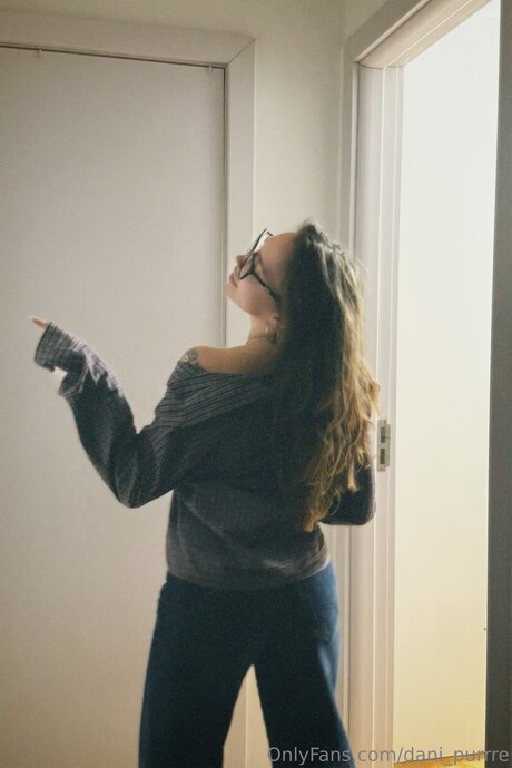 Dani Purrre 無料モデル 写真