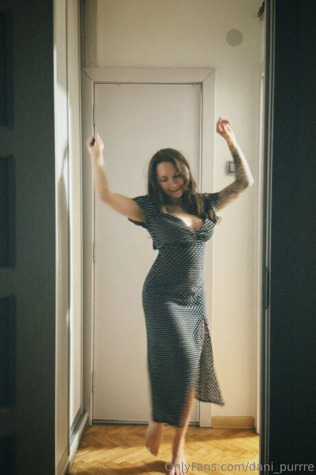 Dani Purrre エロティックなスター 写真