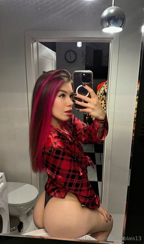 リップスオンリーファンズ ホット 写真