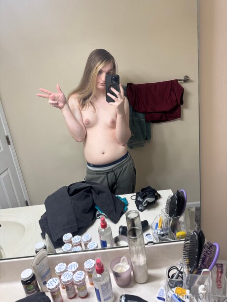 Kinarofficial ポルノモデル 写真