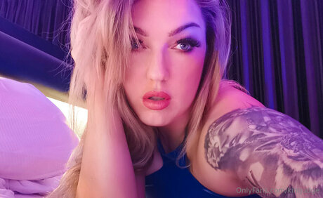 Kimjudge エロティックなモデル 画像