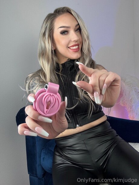 Kimjudge ホット女優 画像