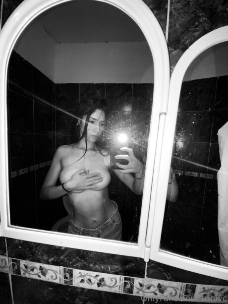 Trinivc 素敵なモデル 画像