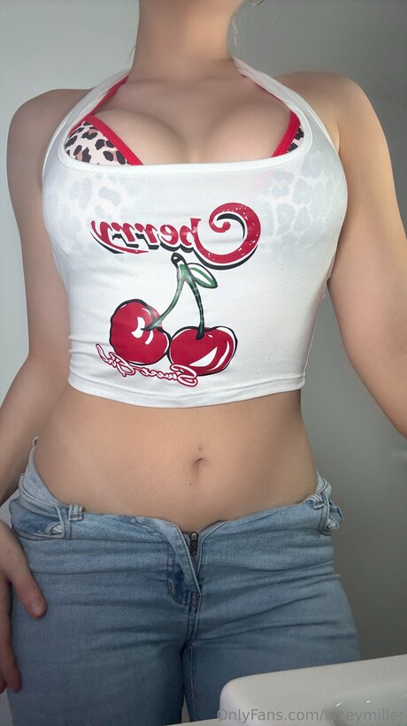 Laceymiller top profile image