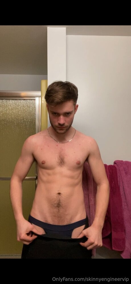 Skinnyengineervip 美しいモデル 写真