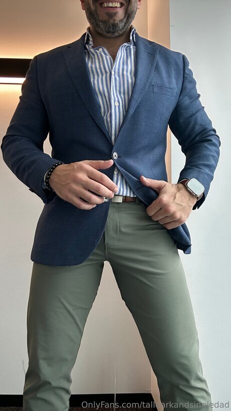 Talldarkandsingledad ポルノスター ヌード 写真