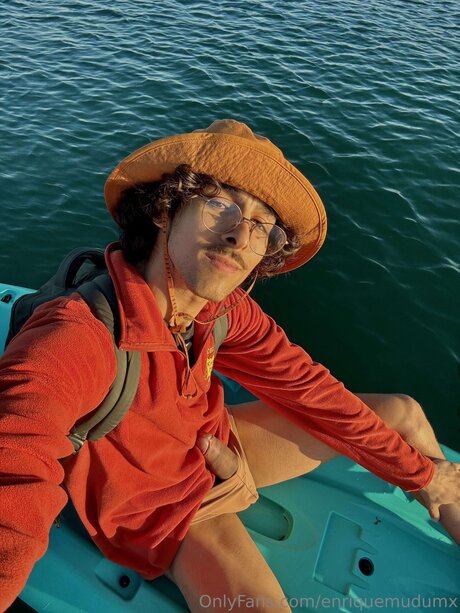 Enriquemudumx 無料モデル 写真