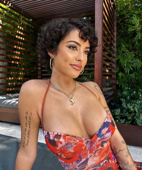 Malutrevejo18 素敵なポルノスター ギャラリー