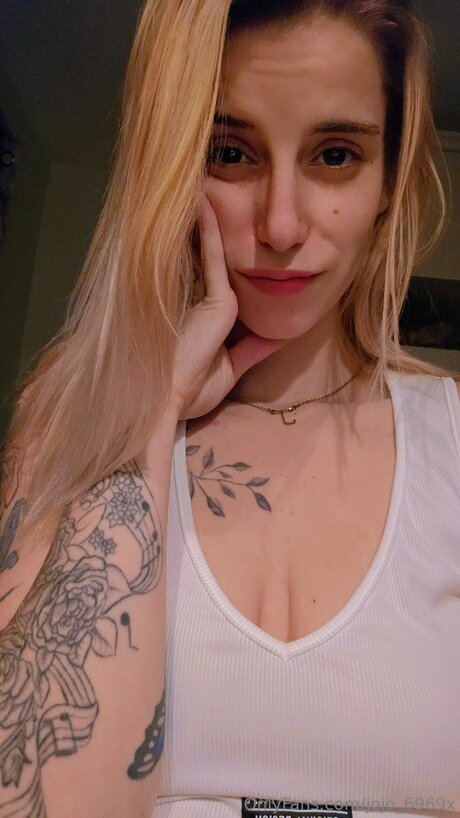 OnlyFansの無料動画 ポルノ 画像