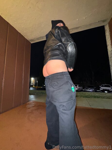 Tattedtommy1 アダルトモデル 画像