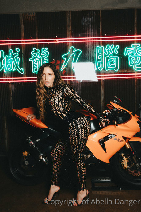 Abella Danger 最高のポルノスター 写真