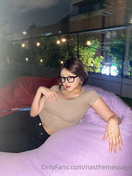 Rattybot ポルノスター 美しい 写真