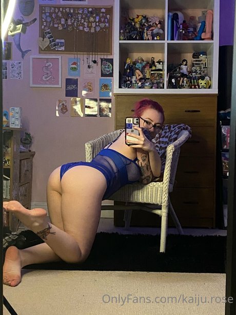 金髪の小柄なOnlyFans セックス 写真