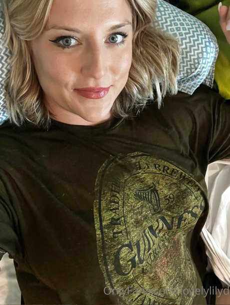 ゲイのラフなOnlyFans 美しいヌード ギャラリー