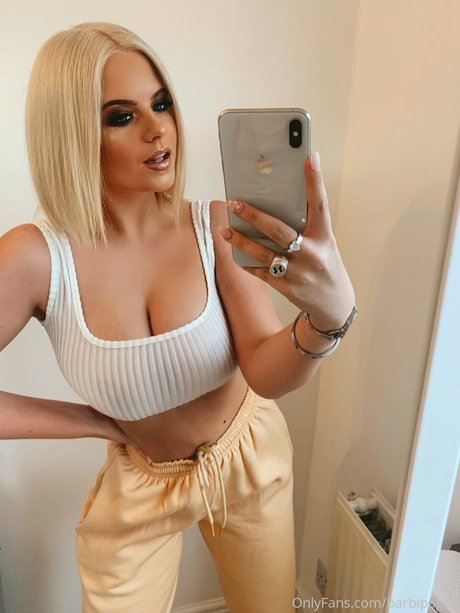 ルビーオンリーファン 無料ポルノ 写真