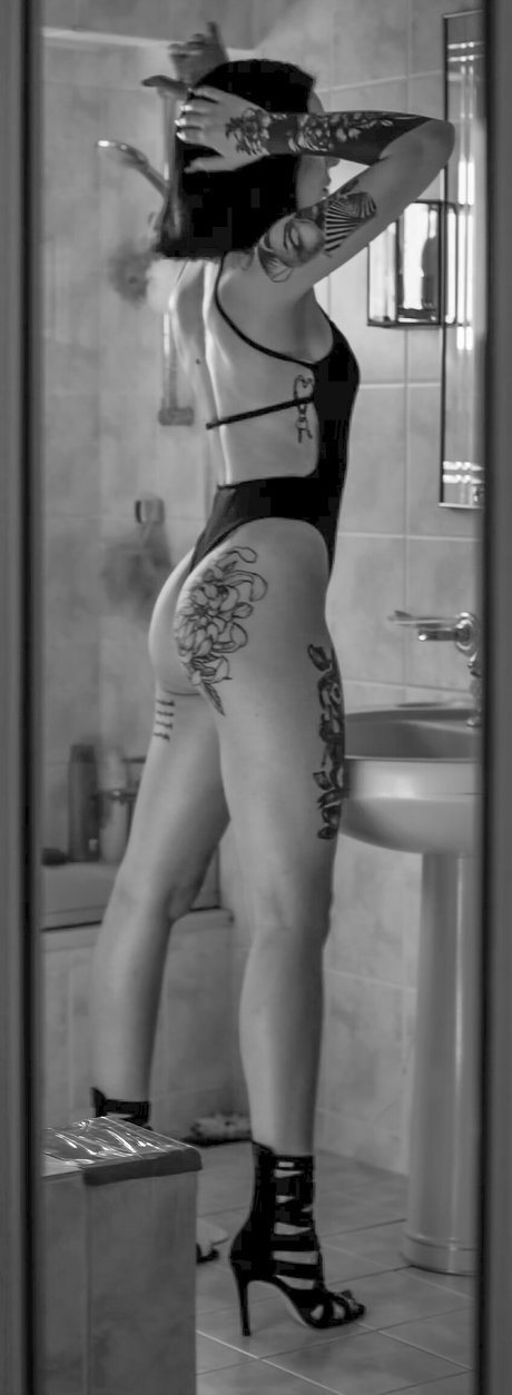 Doga Tuemer 独占ポルノスター 画像